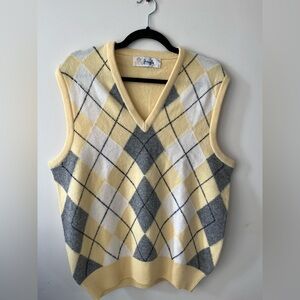 Pringle Of Scotland argyle pattern lambswool Sweater Vest (size 38” /97 cm)